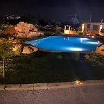 וילה Tre Archi & Palmieri גלאטינה